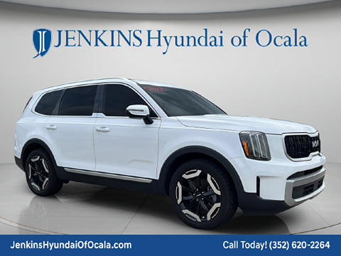 1 image of 2023 Kia Telluride EX