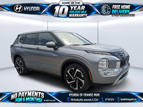1 image of 2023 Mitsubishi Outlander PHEV SE