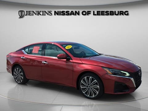 1 image of 2023 Nissan Altima 2.5 SL