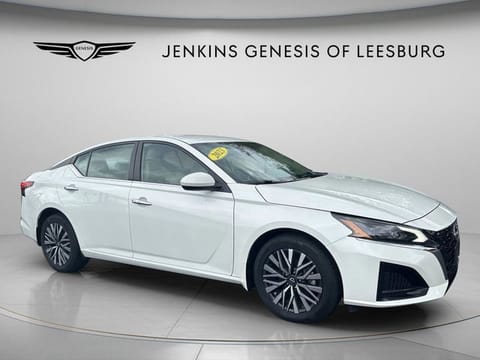 1 image of 2023 Nissan Altima 2.5 SV