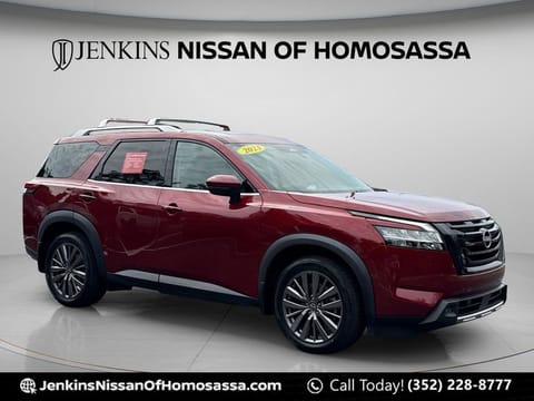 1 image of 2023 Nissan Pathfinder SL