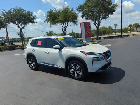 1 image of 2023 Nissan Rogue SL