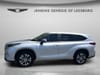 10 thumbnail image of  2023 Toyota Highlander XLE