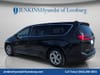 7 thumbnail image of  2024 Chrysler Pacifica Limited