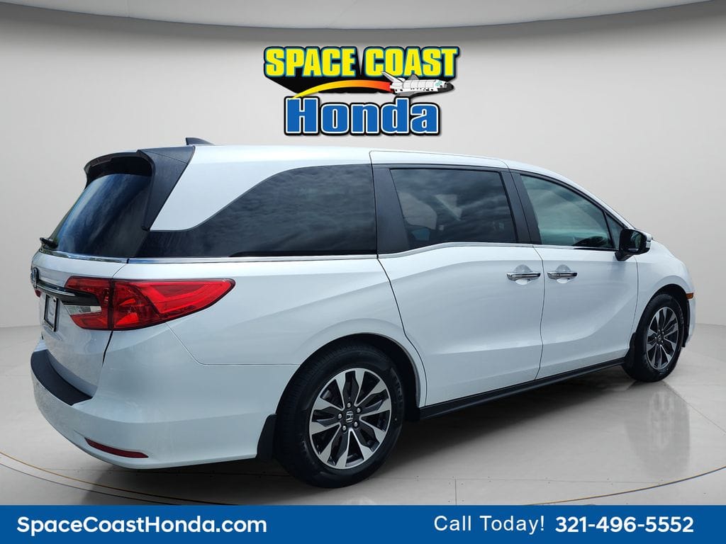 2024 Honda Odyssey EX-L - Photo 11