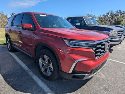 1 image of 2024 Honda Pilot EX-L