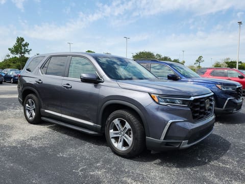 1 image of 2024 Honda Pilot EX-L