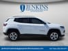 7 thumbnail image of  2024 Jeep Compass Latitude