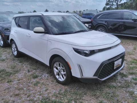 1 image of 2024 Kia Soul LX