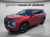14 thumbnail image of  2024 Mitsubishi Outlander SE