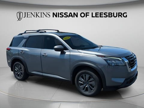 1 image of 2024 Nissan Pathfinder SV