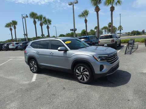 1 image of 2024 Volkswagen Atlas 2.0T SE w/Technology