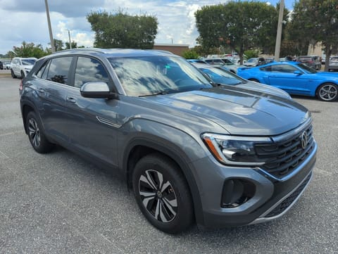1 image of 2024 Volkswagen Atlas Cross Sport 2.0T SE