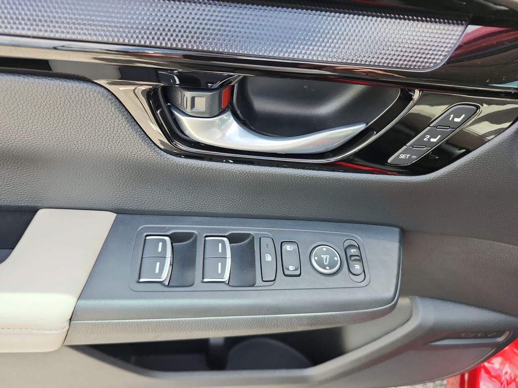 2025 Honda CR-V EX-L - Photo 23