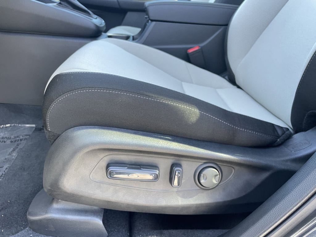 2025 Honda CR-V EX - Photo 23
