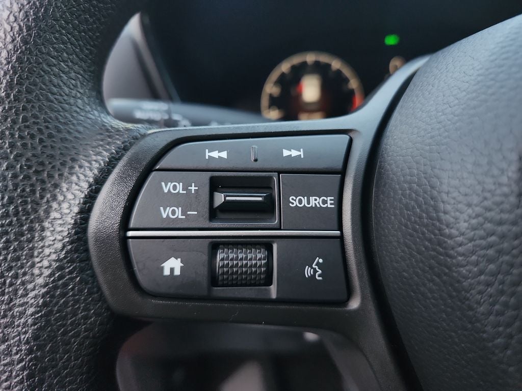 2025 Honda CR-V LX - Photo 28