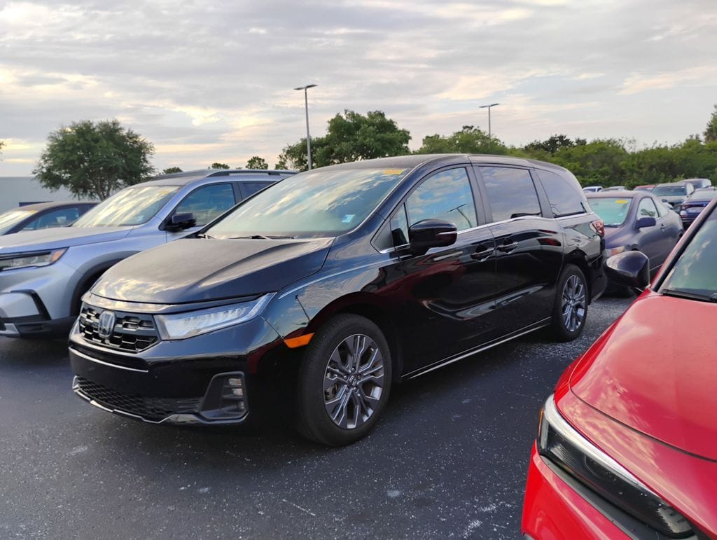 2025 Honda Odyssey Touring - Photo 8