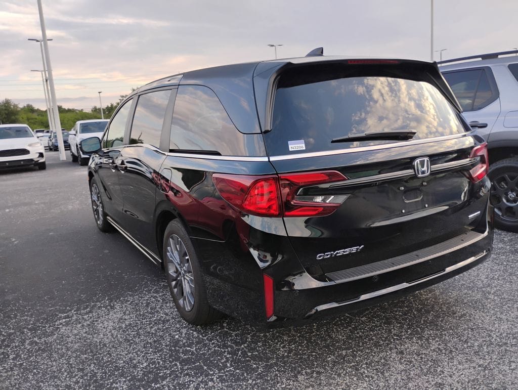 2025 Honda Odyssey Touring - Photo 6