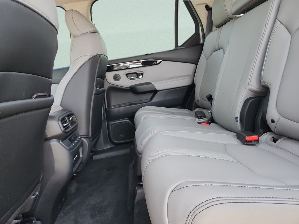 2025 Honda Pilot EX-L+ - Photo 22