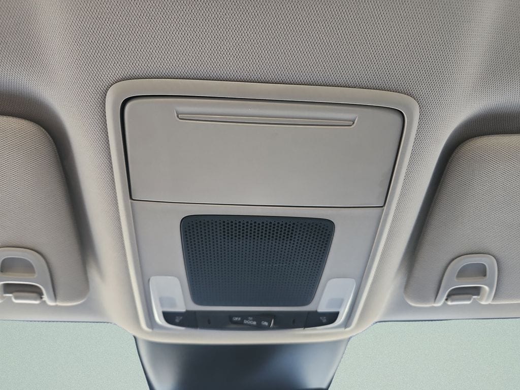 2025 Honda Pilot EX-L+ - Photo 17