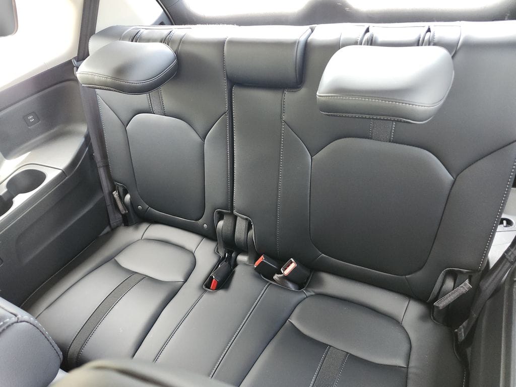 2025 Honda Pilot EX-L - Photo 35