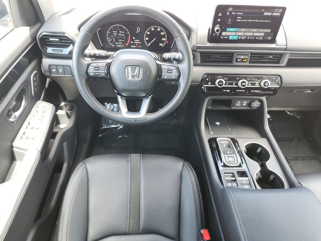 2025 Honda Pilot EX-L - Photo 17