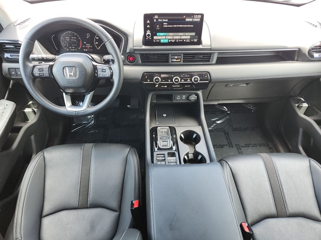 2025 Honda Pilot EX-L - Photo 16