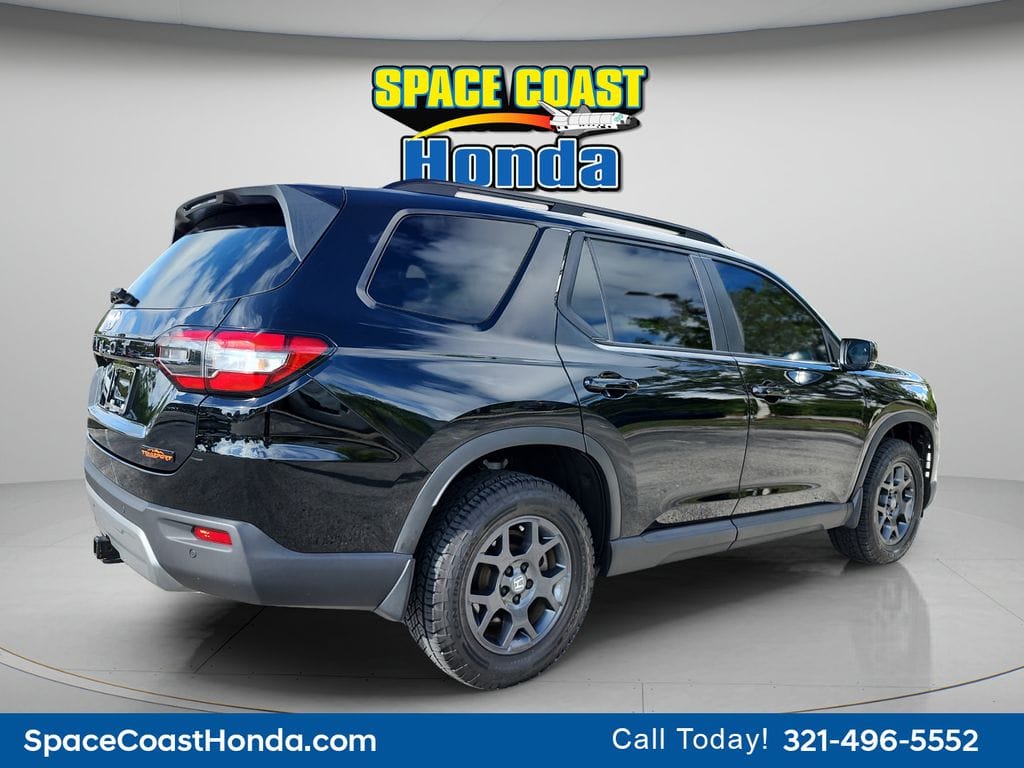 2025 Honda Pilot TrailSport - Photo 3