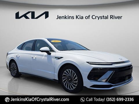 1 image of 2025 Hyundai Sonata Hybrid Limited