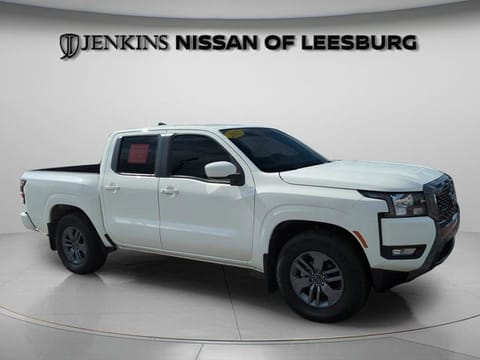 1 image of 2025 Nissan Frontier SV