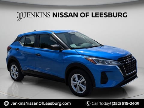 1 image of 2025 Nissan Kicks Play S