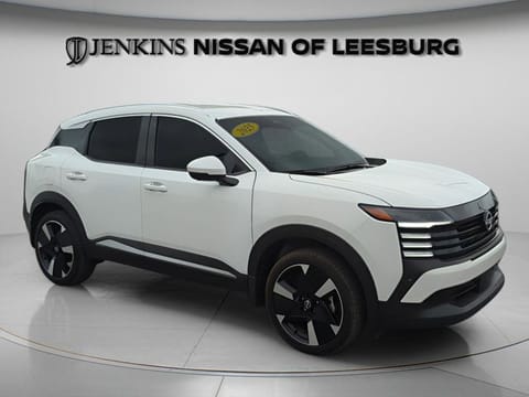 1 image of 2025 Nissan Kicks SR