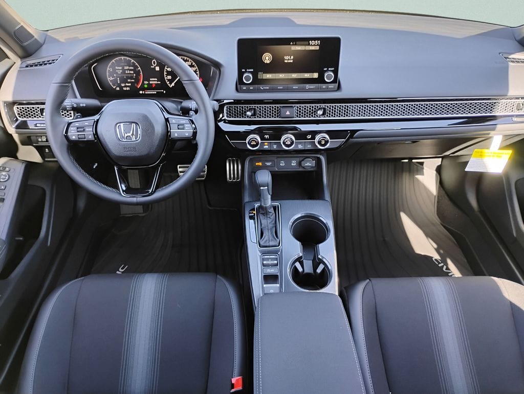 2026 Honda Civic Hatchback Sport - Photo 14