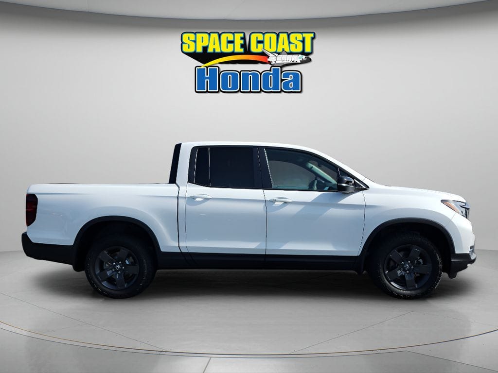 2026 Honda Ridgeline TrailSport - Photo 2