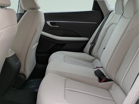 1 image of 2026 Hyundai Sonata SE