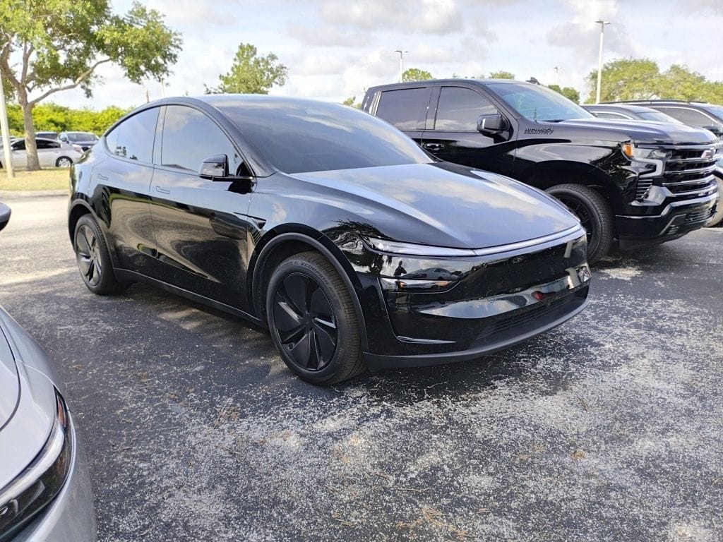 2026 Tesla Model Y Premium Rear Wheel Drive's photo