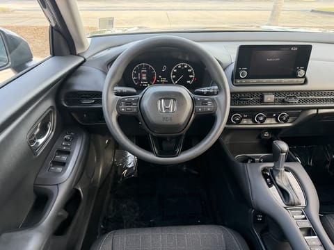 2025 Honda HR-V LX