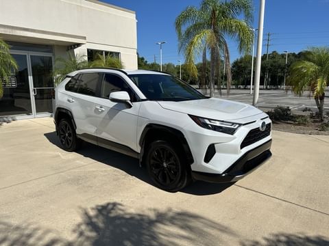 1 image of 2024 Toyota RAV4 Hybrid SE