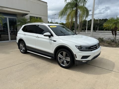 1 image of 2019 Volkswagen Tiguan 2.0T SEL Premium