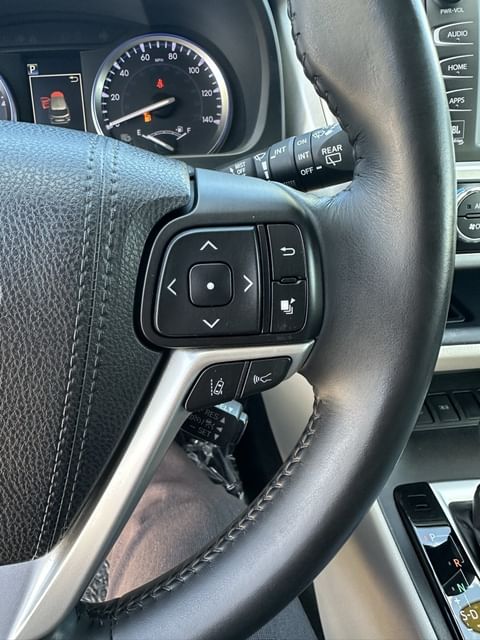 2018 Toyota Highlander Limited photo 4
