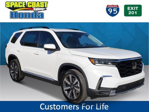 1 image of 2025 Honda Pilot Touring
