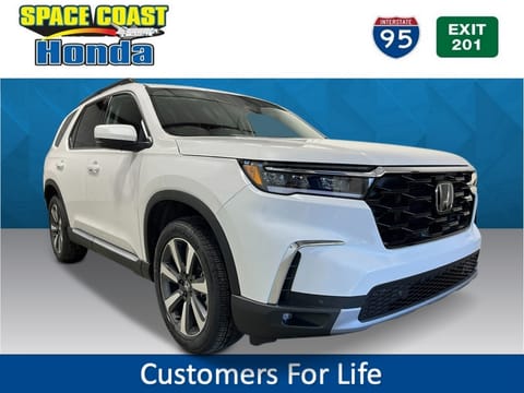 1 image of 2025 Honda Pilot Touring