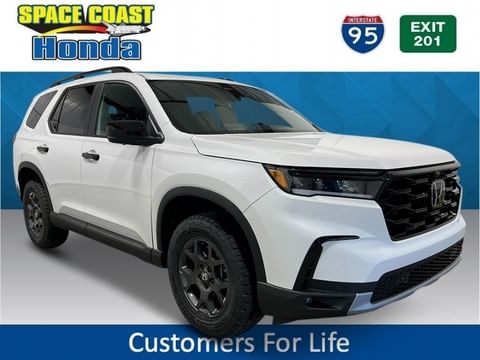 1 image of 2025 Honda Pilot TrailSport