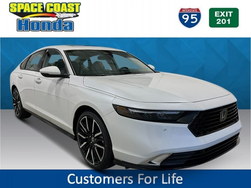 2025 Honda Accord Hybrid Touring's photo