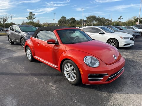 1 image of 2018 Volkswagen Beetle 2.0T S