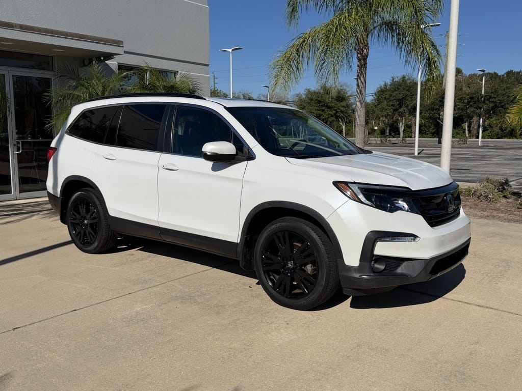 2022 Honda Pilot SE's photo