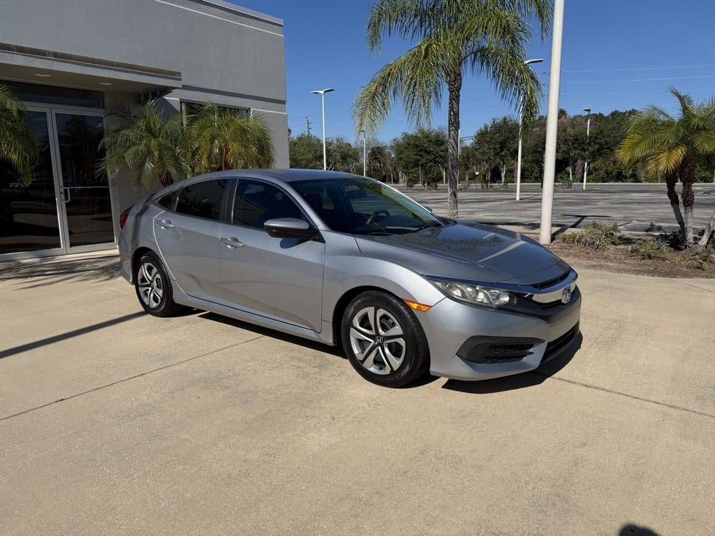 2016 Honda Civic LX's photo