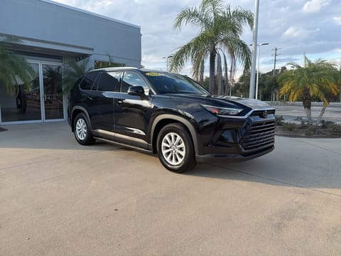 1 image of 2024 Toyota Grand Highlander Hybrid XLE