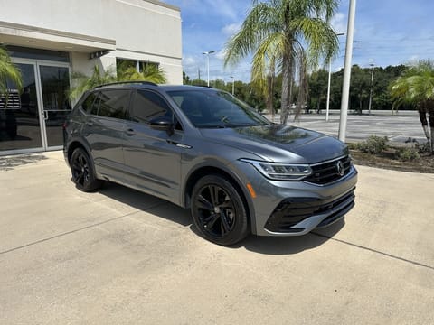 1 image of 2023 Volkswagen Tiguan 2.0T SE R-Line Black