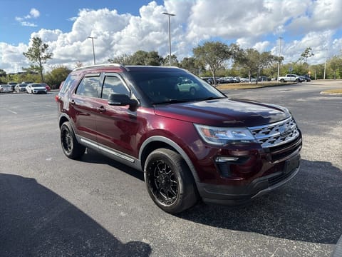 1 image of 2019 Ford Explorer XLT